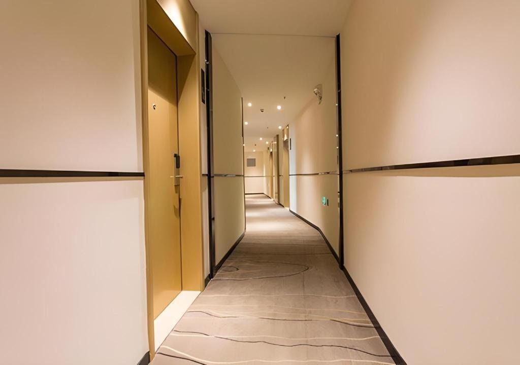 City Comfort Inn Qinzhou Port District Central Square Longmen  المظهر الخارجي الصورة