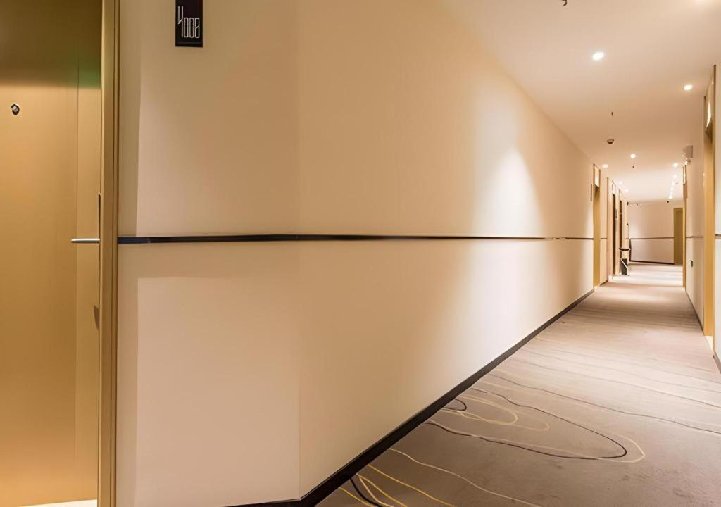 City Comfort Inn Qinzhou Port District Central Square Longmen  المظهر الخارجي الصورة